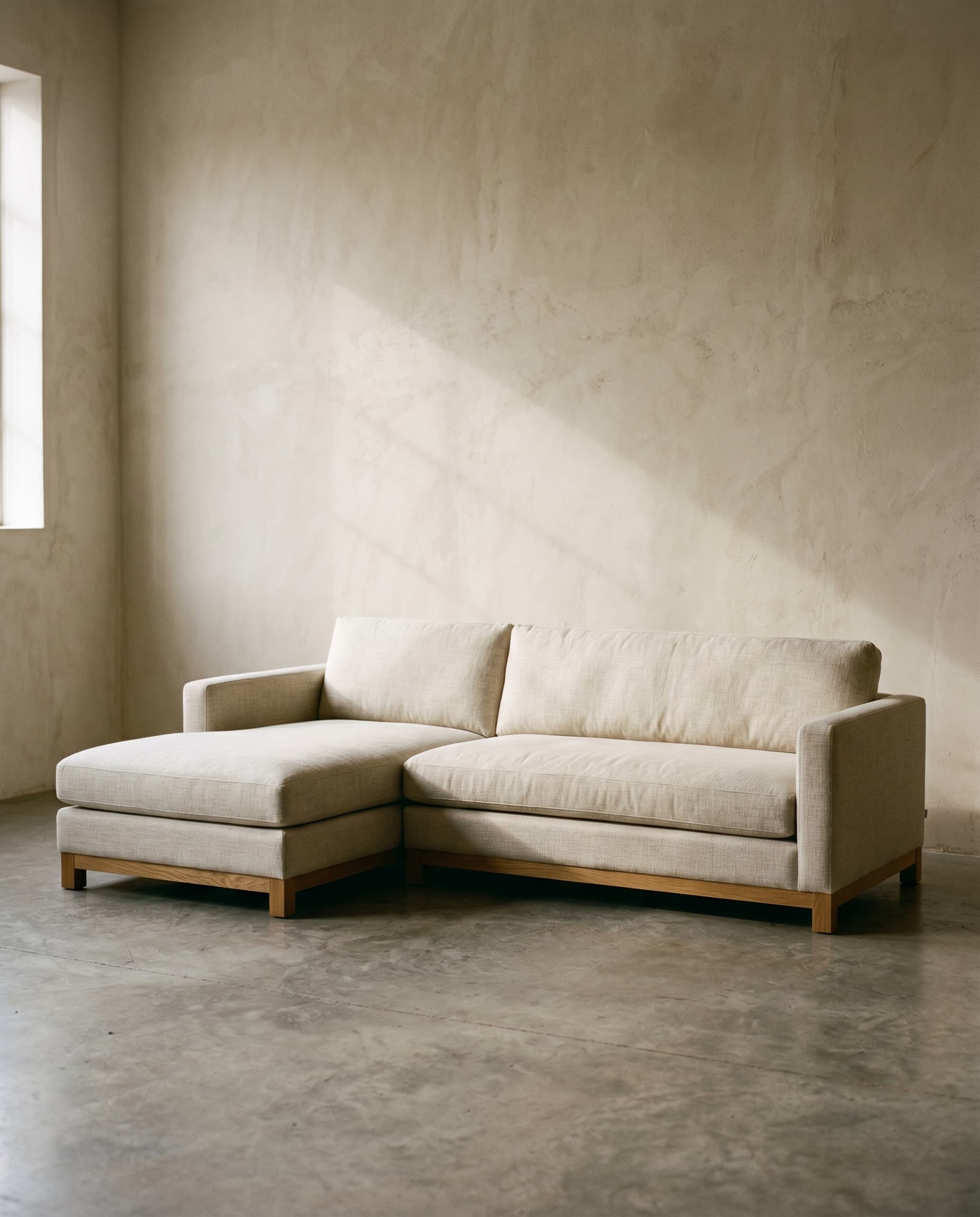 THE HALDEN · TRACK · KINGSLEY LINEN 21